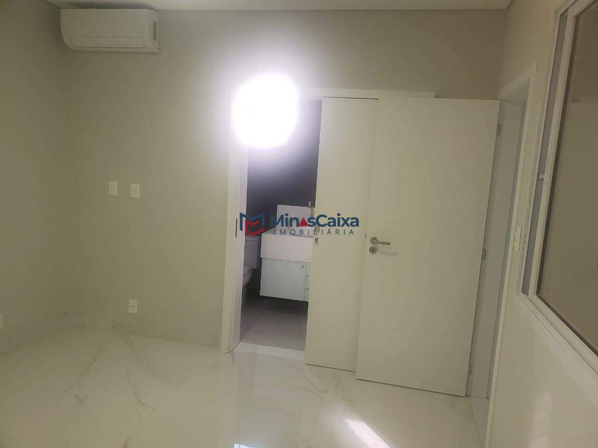Casa, Cidade Nobre, 6 Quartos, 2 Vagas, 6 Suítes