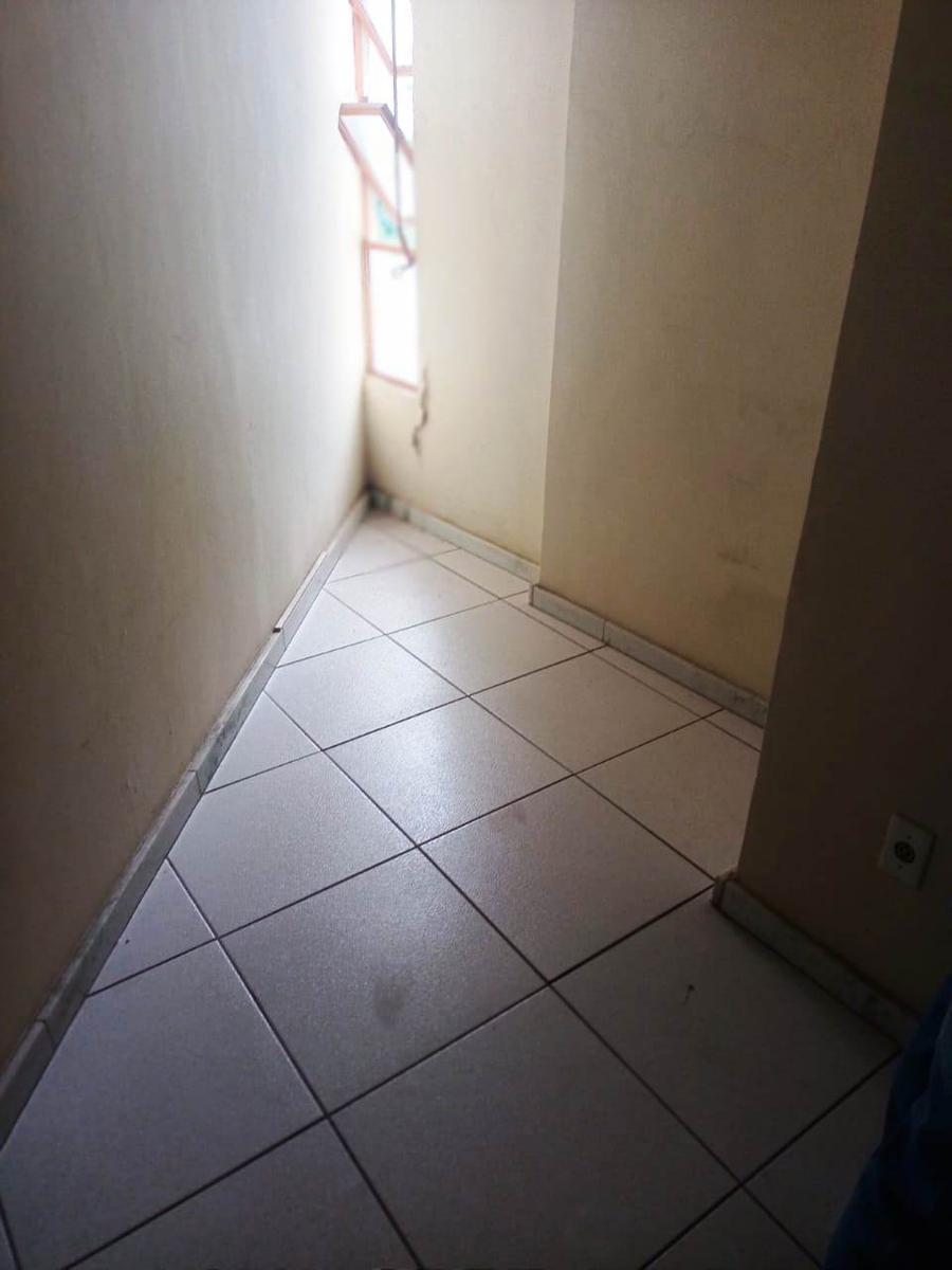 Sala, Barro Preto, 0 Quarto, 0 Vaga