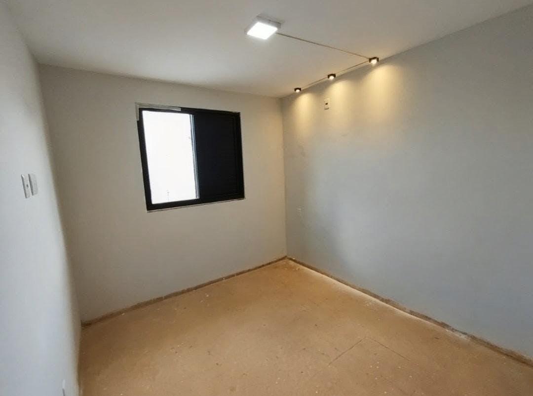 Casa, Copacabana, 2 Quartos, 3 Vagas, 2 Suítes