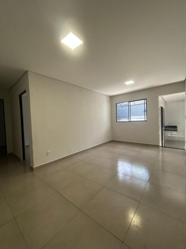 Casa Comercial, Vila Clóris, 3 Quartos, 2 Vagas, 1 Suíte