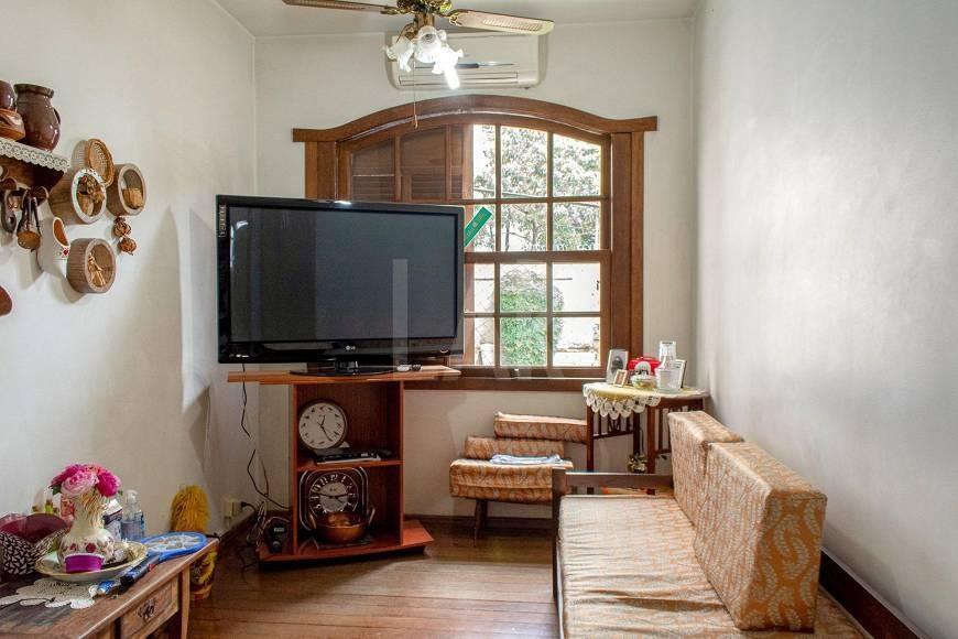 Casa, Nova Granada, 4 Quartos, 5 Vagas, 2 Suítes