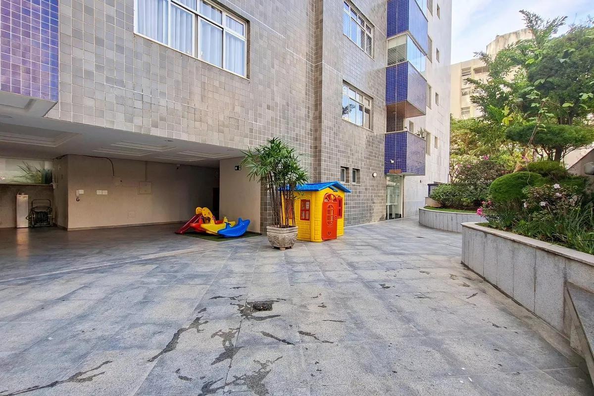 Apartamento, Funcionários, 4 Quartos, 2 Vagas, 1 Suíte