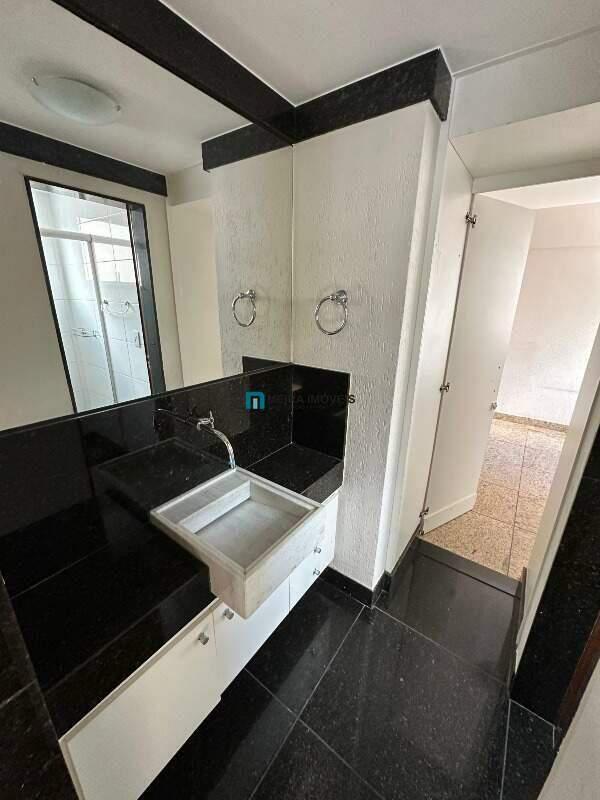 Apartamento, Funcionários, 4 Quartos, 2 Vagas, 1 Suíte