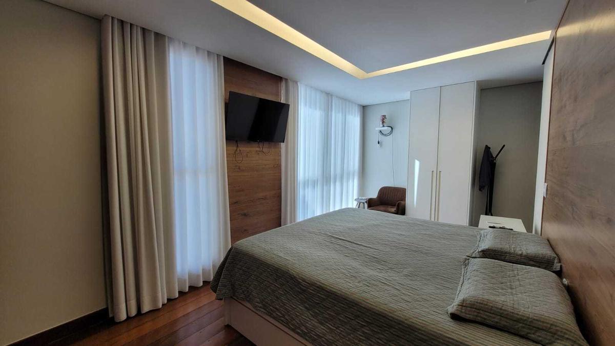 Apartamento, Santa Lúcia, 4 Quartos, 5 Vagas, 3 Suítes