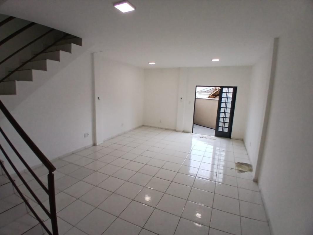 Casa, Heliópolis, 3 Quartos, 2 Vagas, 3 Suítes