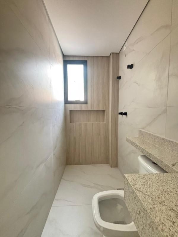 Casa, Planalto, 3 Quartos, 2 Vagas, 1 Suíte