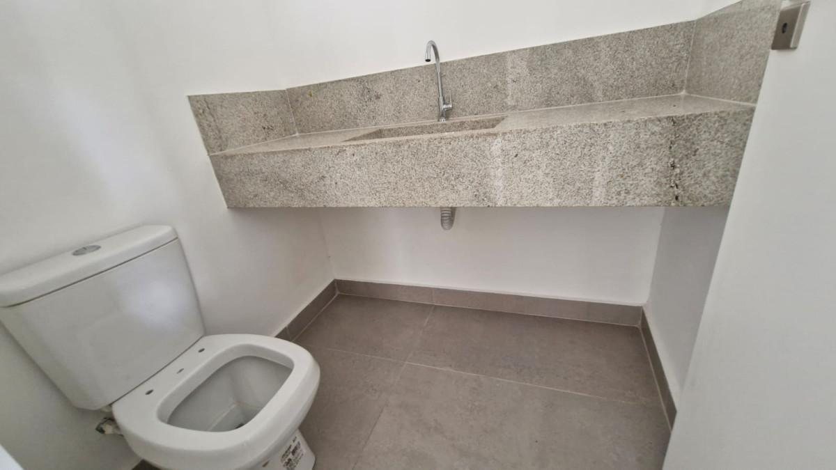 Casa, Planalto, 3 Quartos, 2 Vagas, 3 Suítes