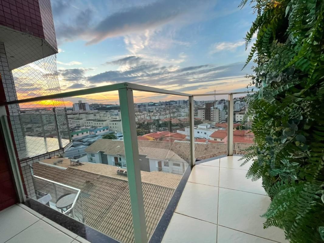 Cobertura, Jardim Riacho das Pedras, 4 Quartos, 2 Vagas, 1 Suíte