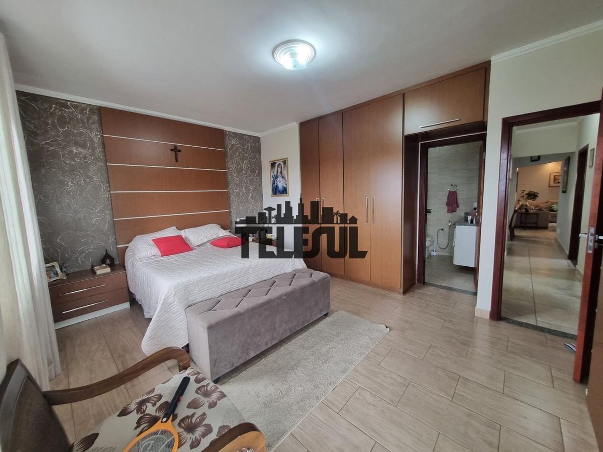 Casa, Parque Urupês, 3 Quartos, 2 Vagas, 1 Suíte