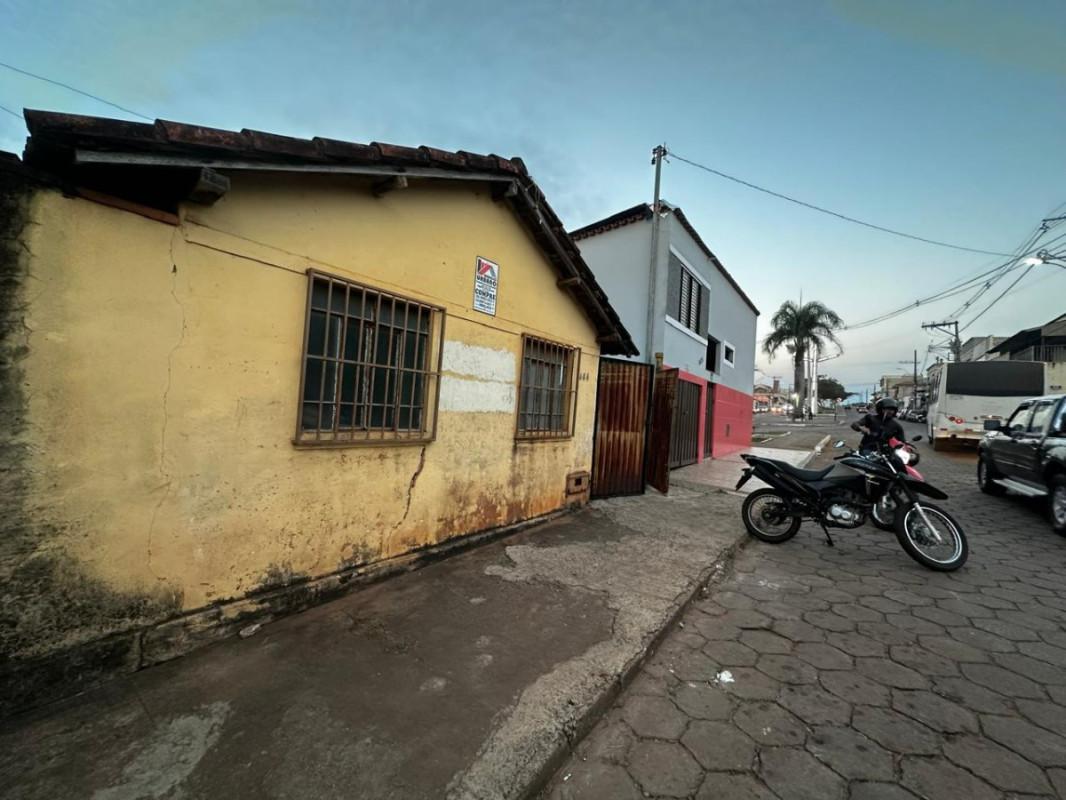 Casa, Centro, 0 Quarto, 0 Vaga