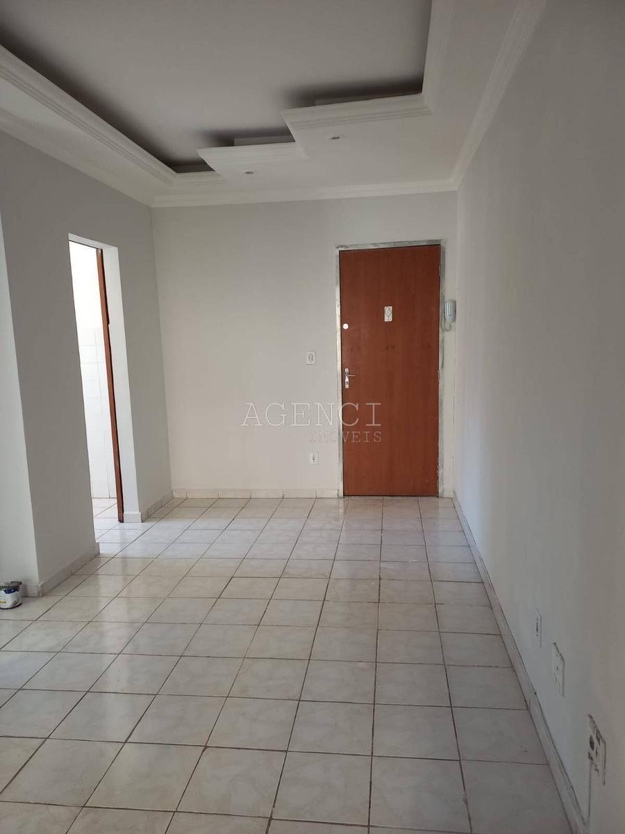 Apartamento, Camargos, 2 Quartos, 0 Vaga, 0 Suíte