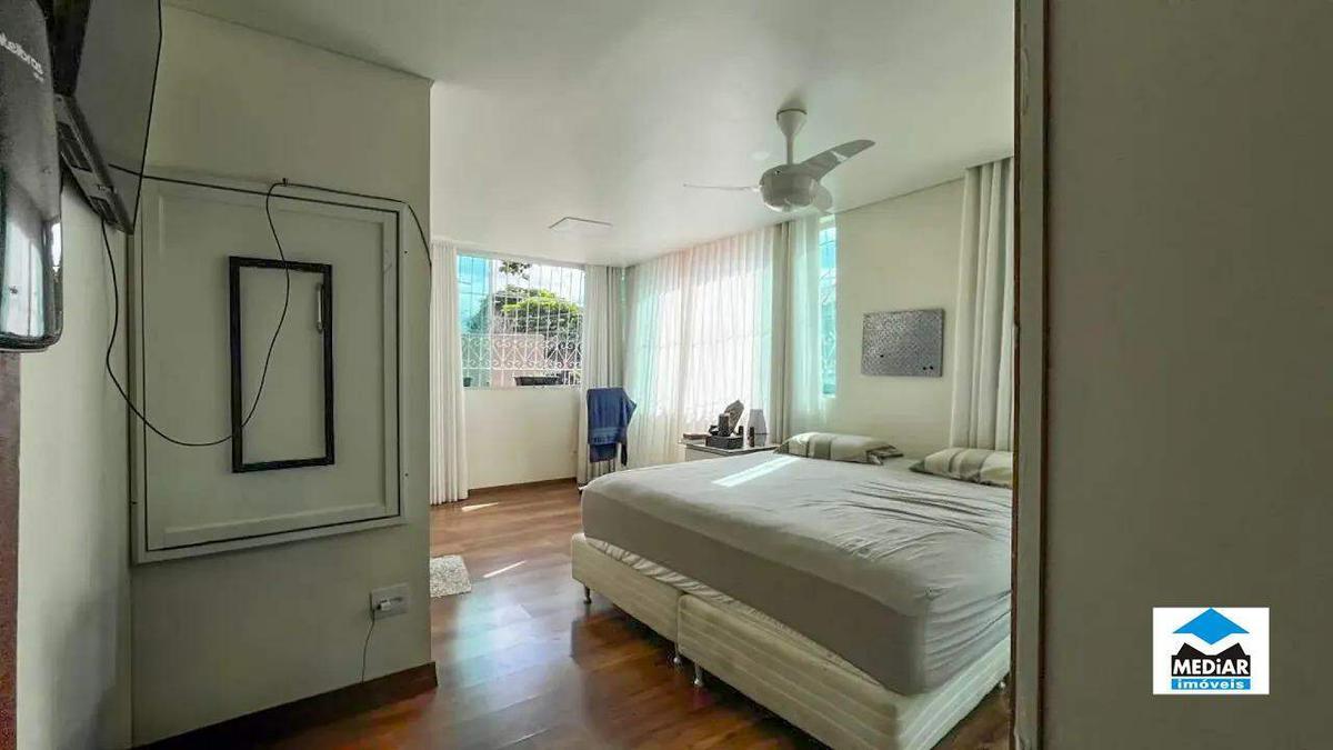 Casa, Santa Branca, 3 Quartos, 1 Vaga, 2 Suítes
