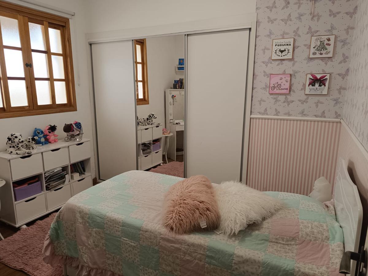 Casa, Jardim América, 3 Quartos, 4 Vagas, 2 Suítes