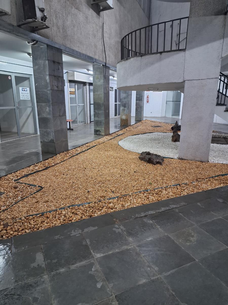 Andar, Savassi, 0 Quarto, 0 Vaga