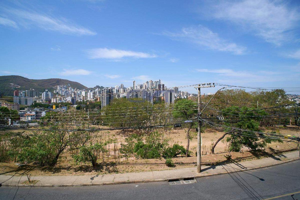 Apartamento, Estoril, 3 Quartos, 1 Vaga, 1 Suíte