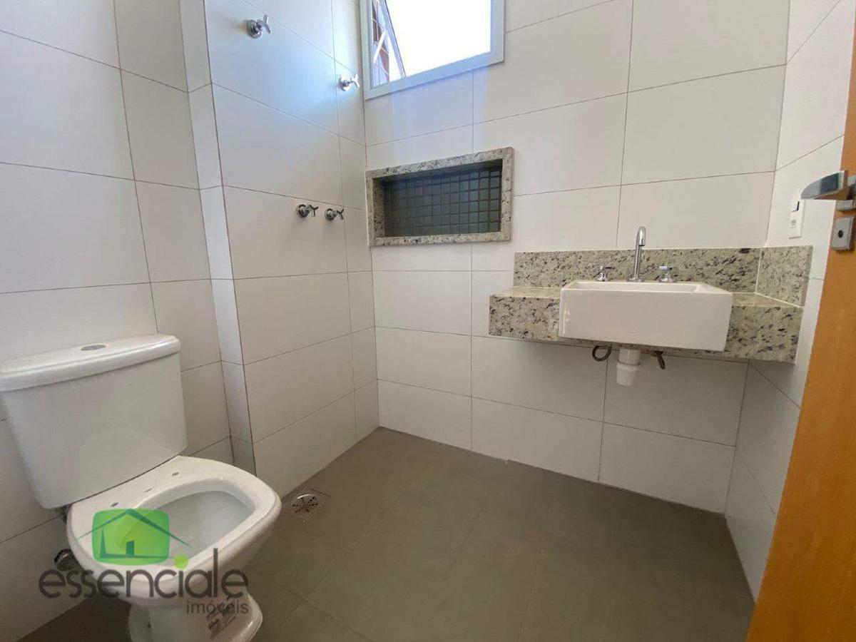 Cobertura, Fonte Grande, 3 Quartos, 2 Vagas, 1 Suíte