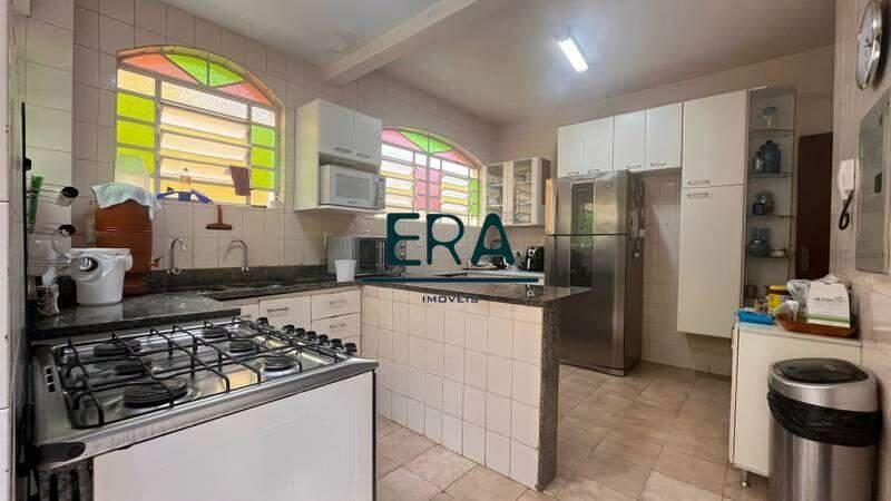 Casa, Santa Lúcia, 4 Quartos, 3 Vagas, 1 Suíte