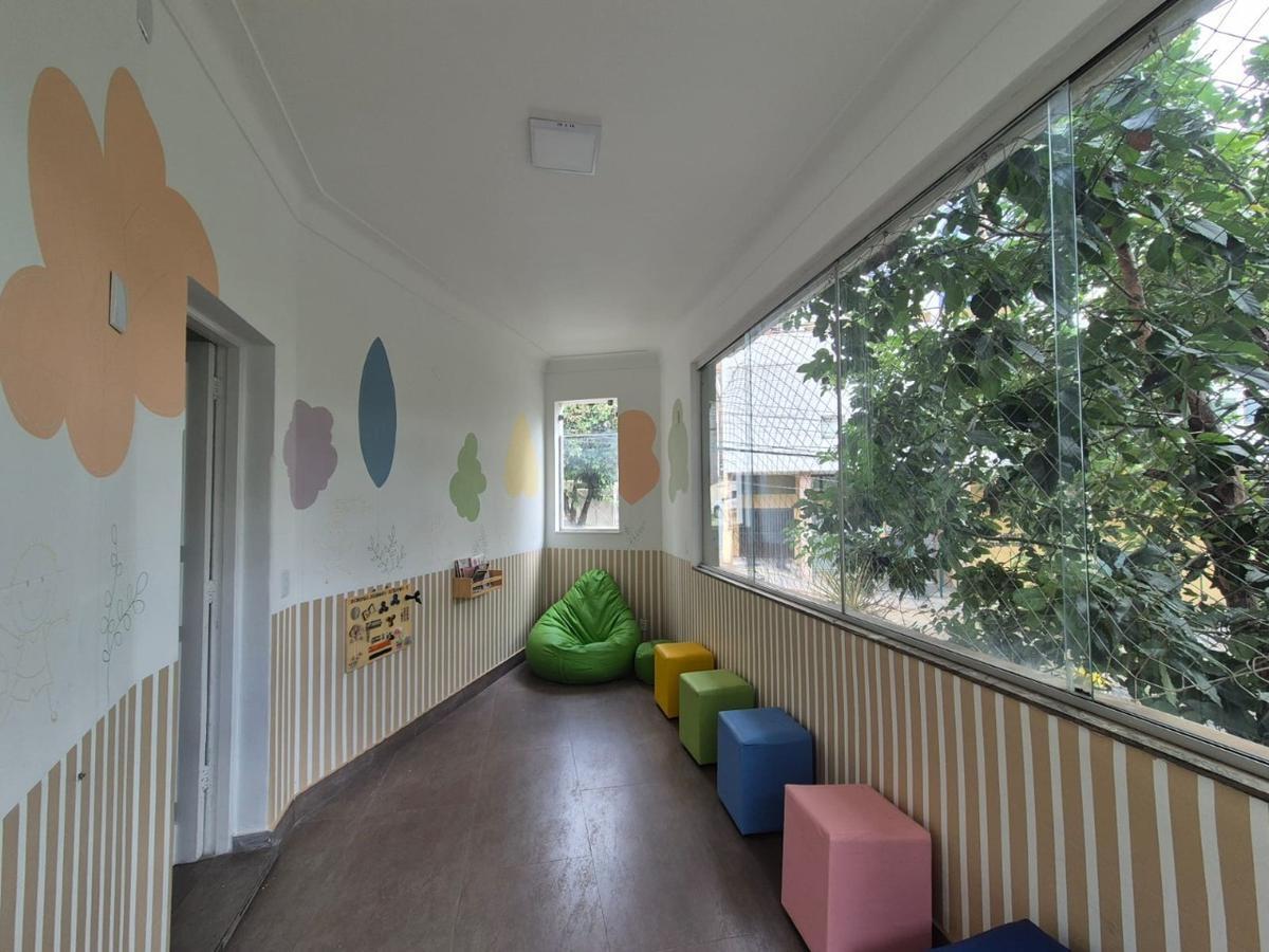 Casa, Funcionários, 5 Quartos, 2 Vagas, 1 Suíte