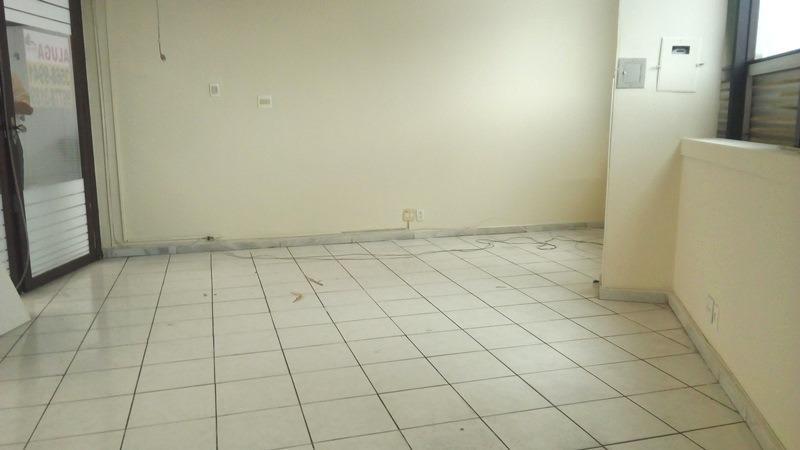 Sala, Barro Preto, 0 Quarto, 0 Vaga