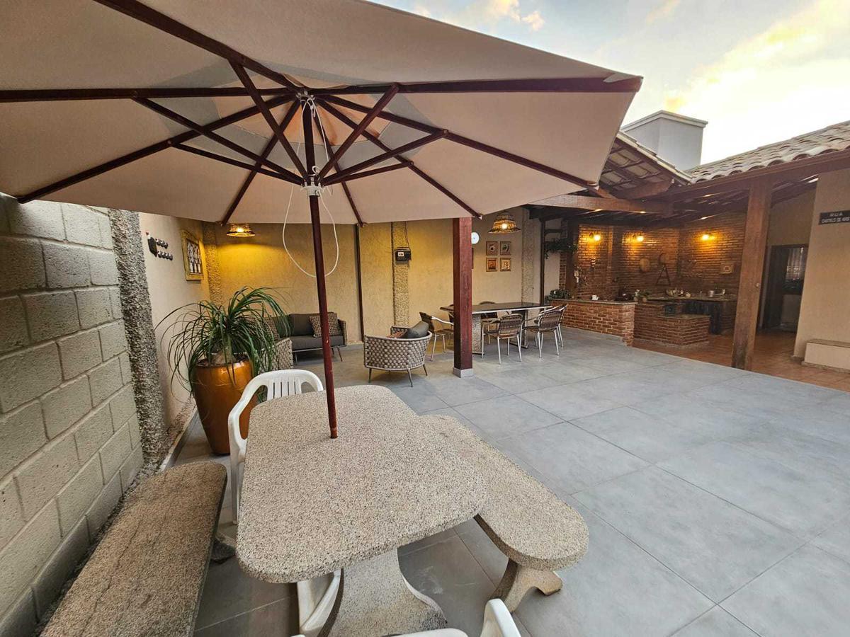 Casa, Castelo, 5 Quartos, 4 Vagas, 1 Suíte