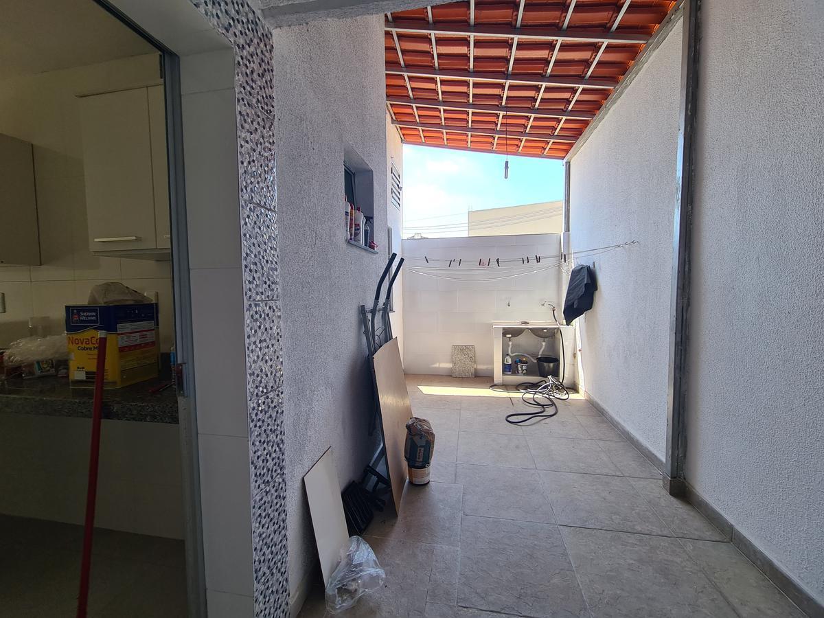 Casa, Ressaca, 2 Quartos, 1 Vaga