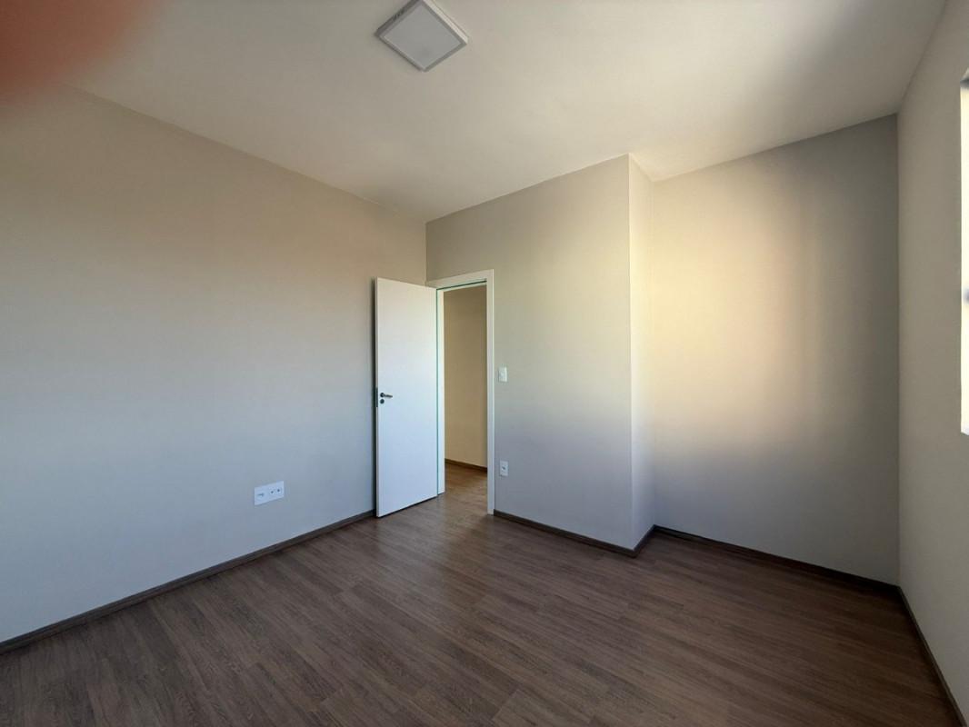 Cobertura, Pedra Azul, 3 Quartos, 2 Vagas, 1 Suíte