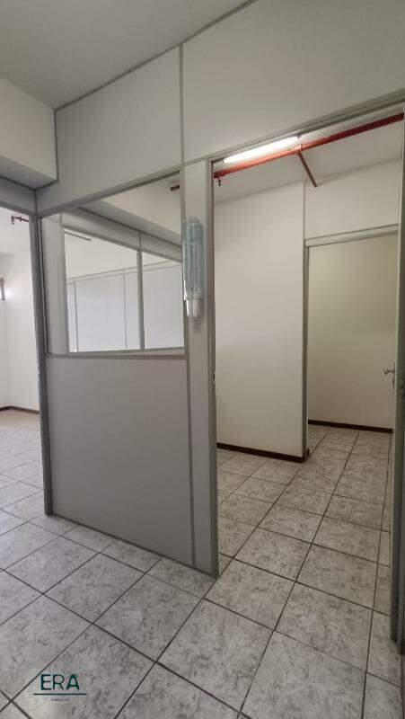 Sala, Centro, 0 Quarto, 0 Vaga
