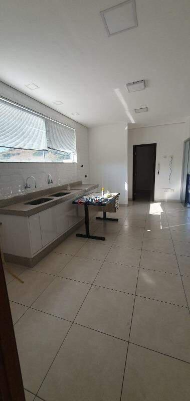 Prédio, Giovanini, 0 Quarto, 0 Vaga