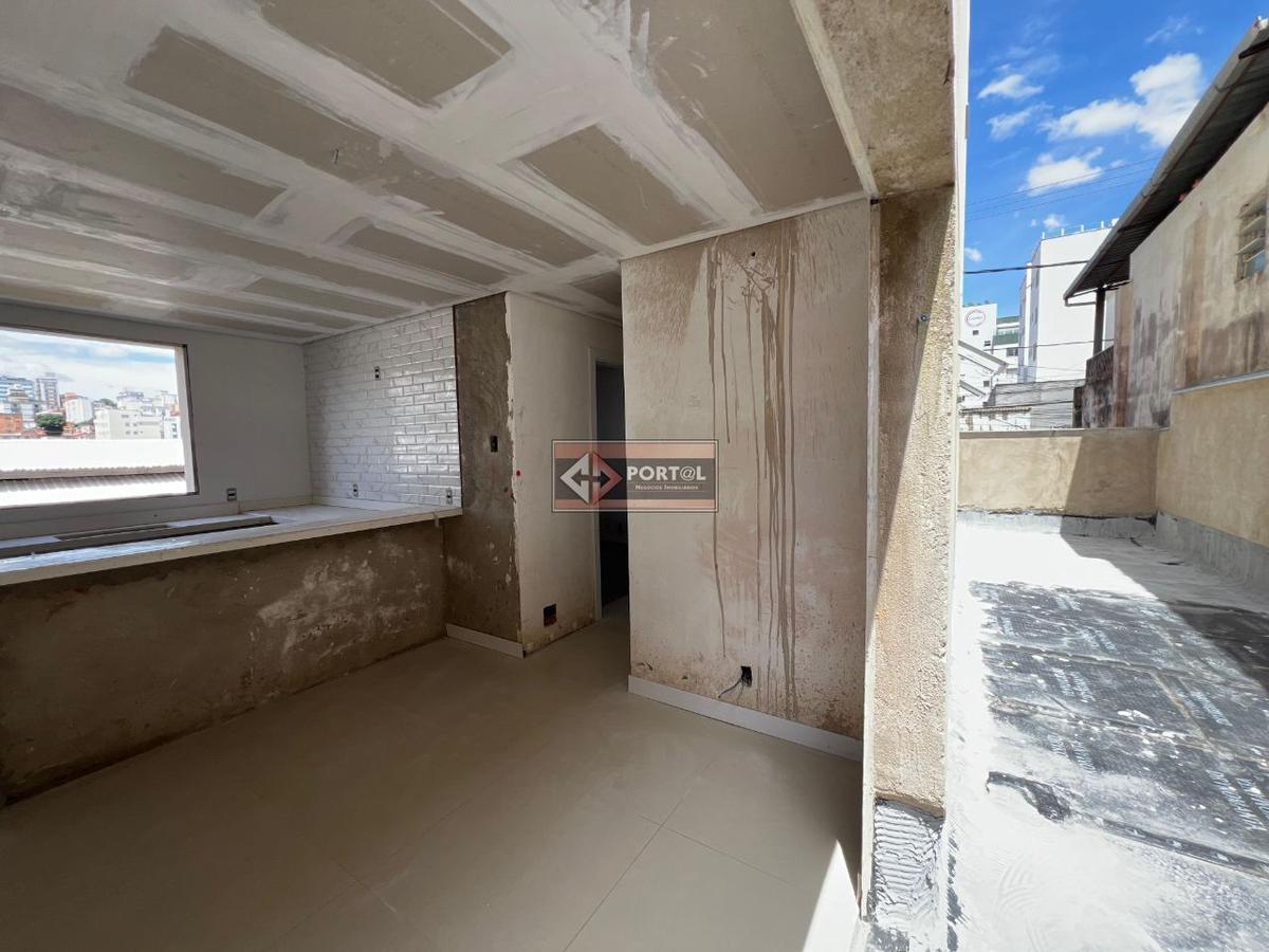 Apartamento, Sagrada Família, 2 Quartos, 2 Vagas, 1 Suíte