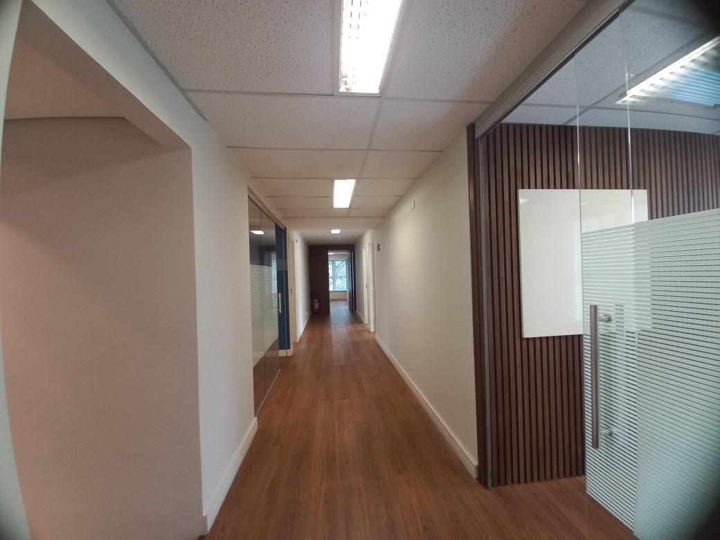 Sala, Savassi, 0 Quarto, 2 Vagas
