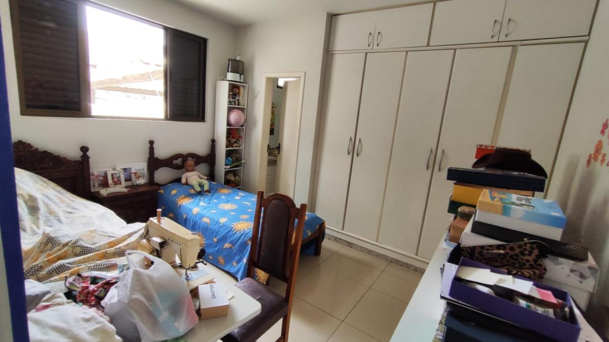 Casa, Bandeirantes (pampulha), 2 Quartos, 4 Vagas, 1 Suíte