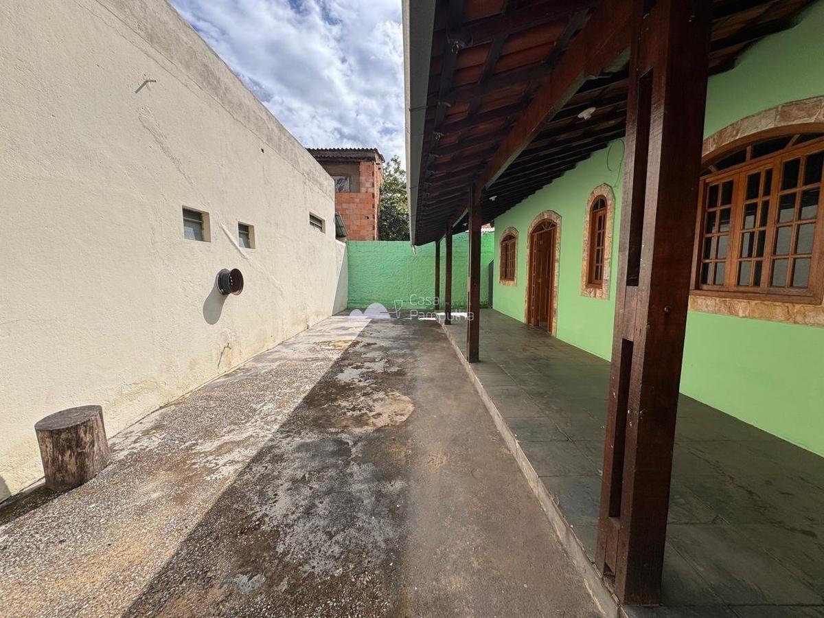 Casa, Piratininga (venda Nova), 3 Quartos, 6 Vagas, 1 Suíte