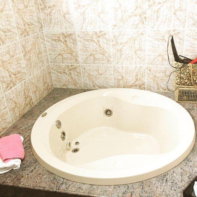 Casa, Angola, 4 Quartos, 0 Vaga, 2 Suítes