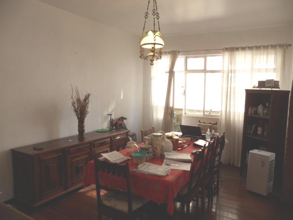 Casa, Gutierrez, 5 Quartos, 4 Vagas, 1 Suíte