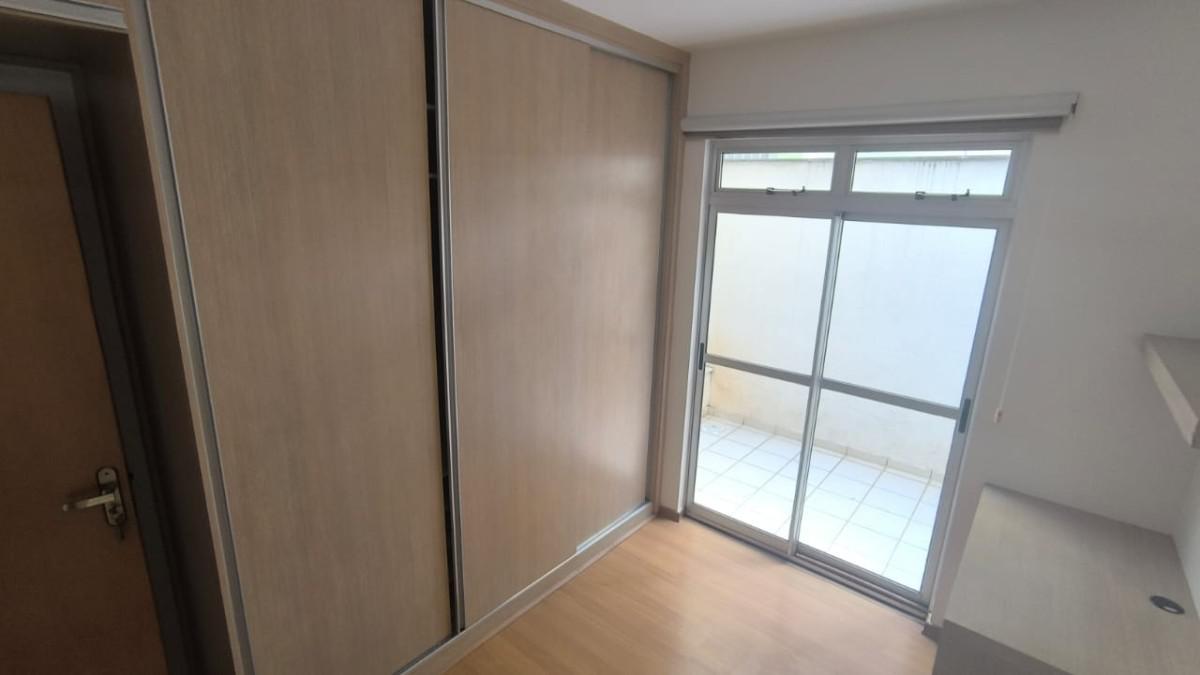 Apartamento, Sagrada Família, 4 Quartos, 4 Vagas, 1 Suíte