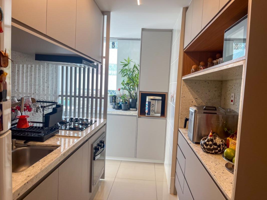 Apartamento, Sagrada Família, 3 Quartos, 3 Vagas, 1 Suíte