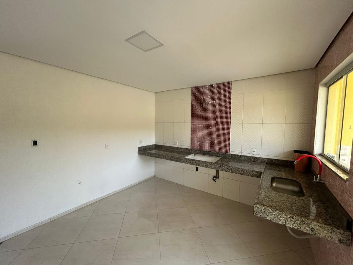 Casa, Vila das Flores, 3 Quartos, 2 Vagas