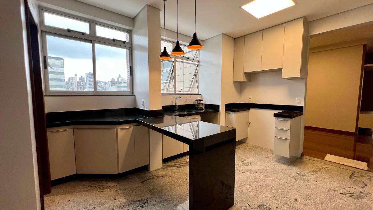 Apartamento, Savassi, 3 Quartos, 2 Vagas, 1 Suíte