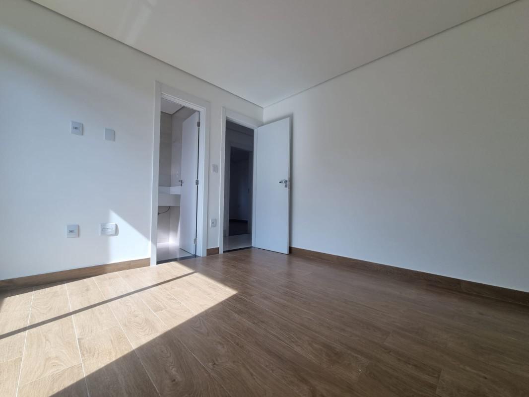 Cobertura, Jardim Riacho das Pedras, 3 Quartos, 4 Vagas, 1 Suíte