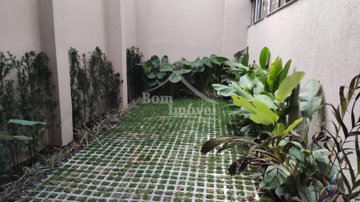 Apartamento, Centro, 2 Quartos, 0 Vaga, 1 Suíte