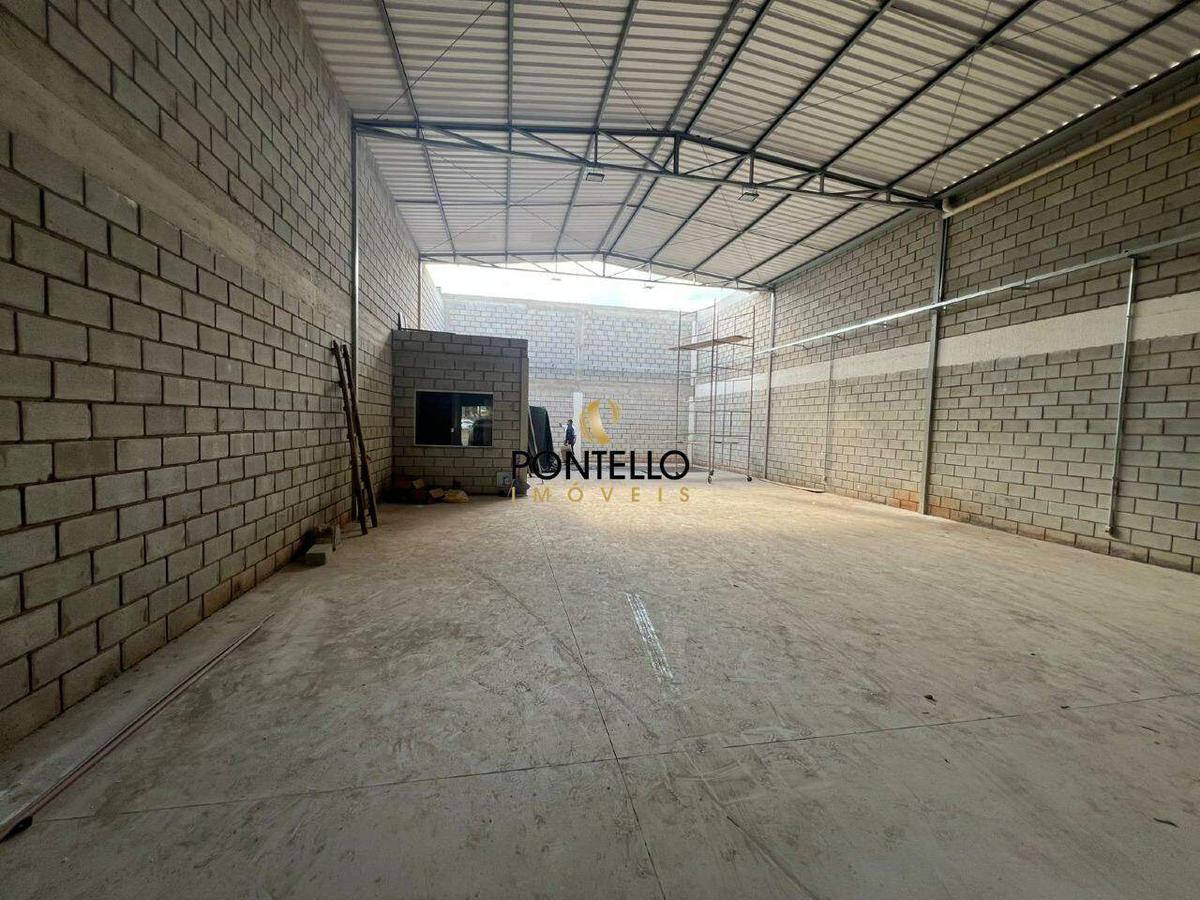 Galpão, Distrito Industrial, 0 Quarto, 5 Vagas