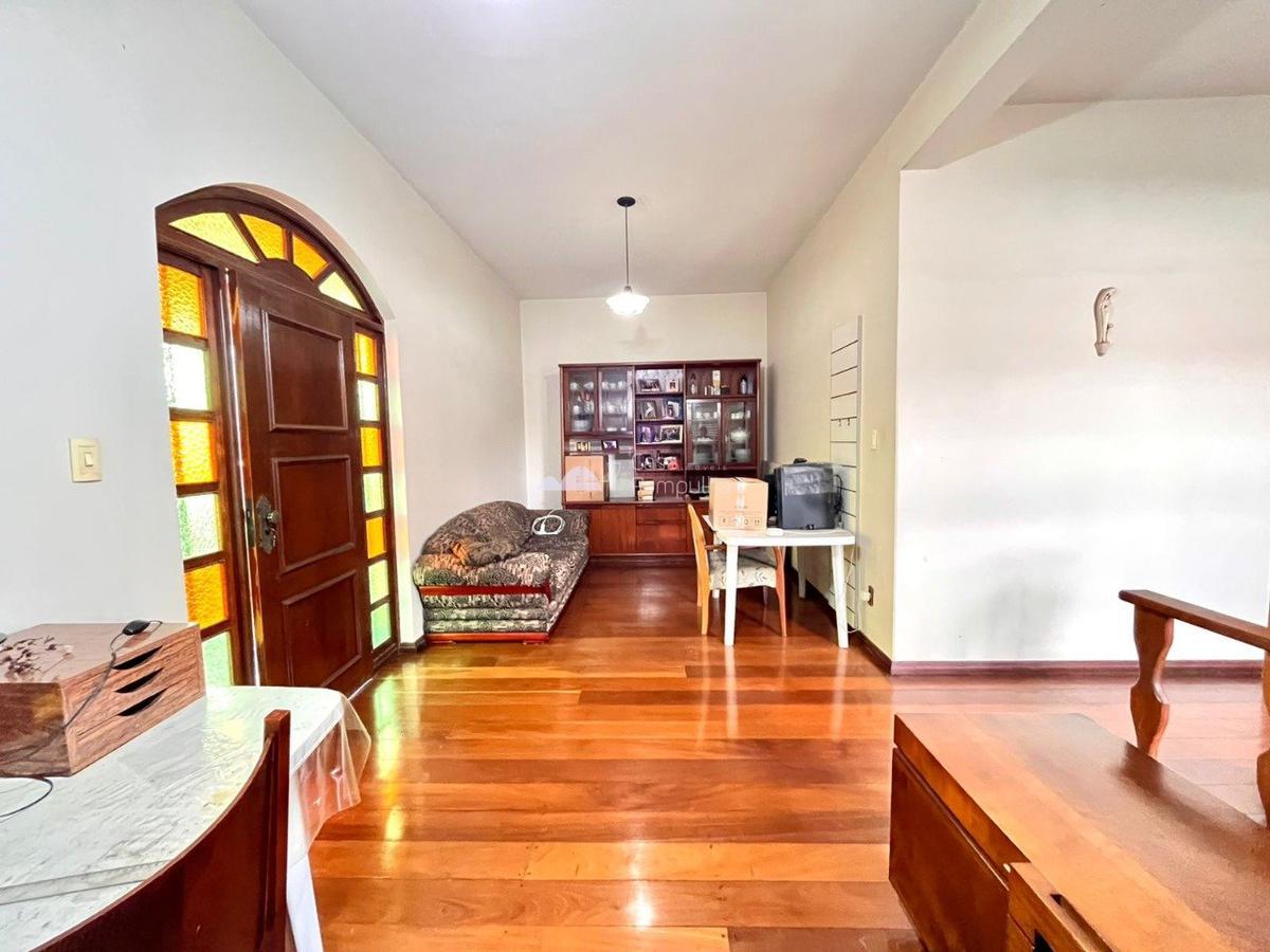 Casa, Liberdade, 5 Quartos, 4 Vagas, 2 Suítes