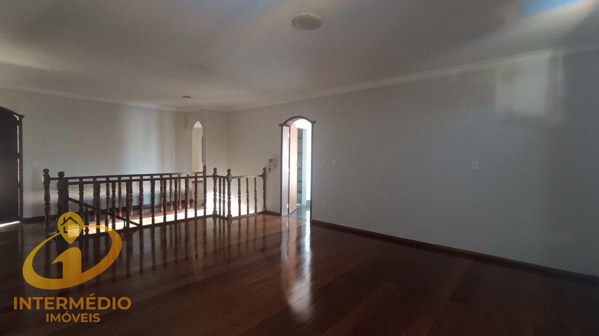 Casa, Álvaro Camargos, 4 Quartos, 4 Vagas, 1 Suíte