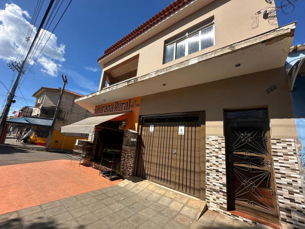 Casa, Centro, 3 Quartos, 1 Vaga, 1 Suíte