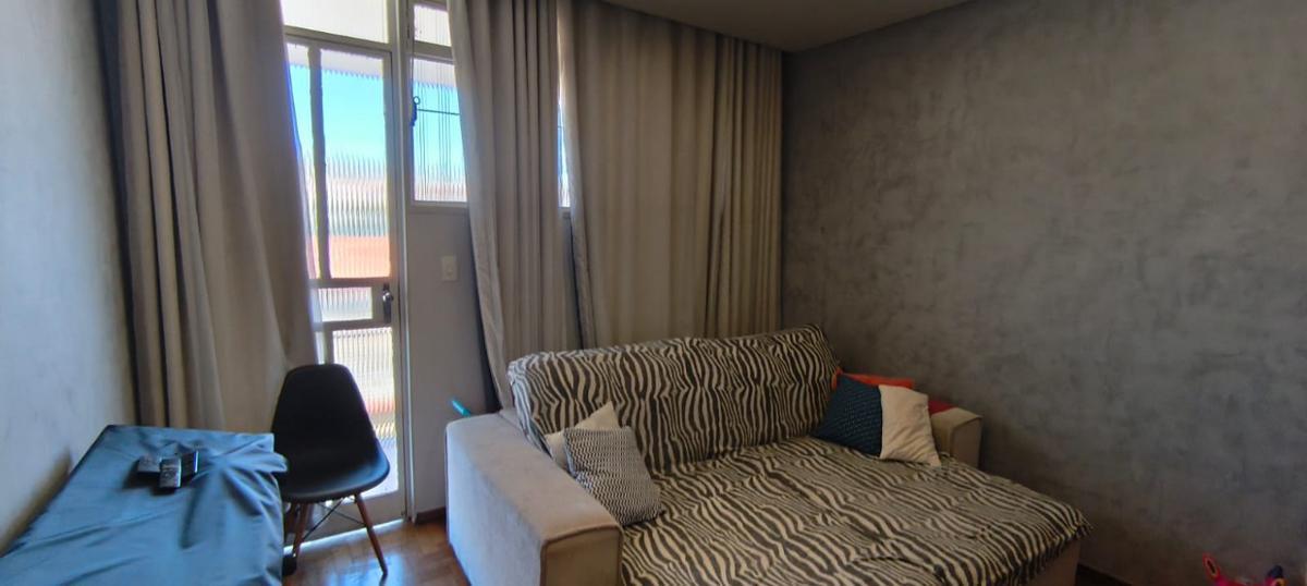 Casa, Cachoeirinha, 6 Quartos, 4 Vagas, 2 Suítes