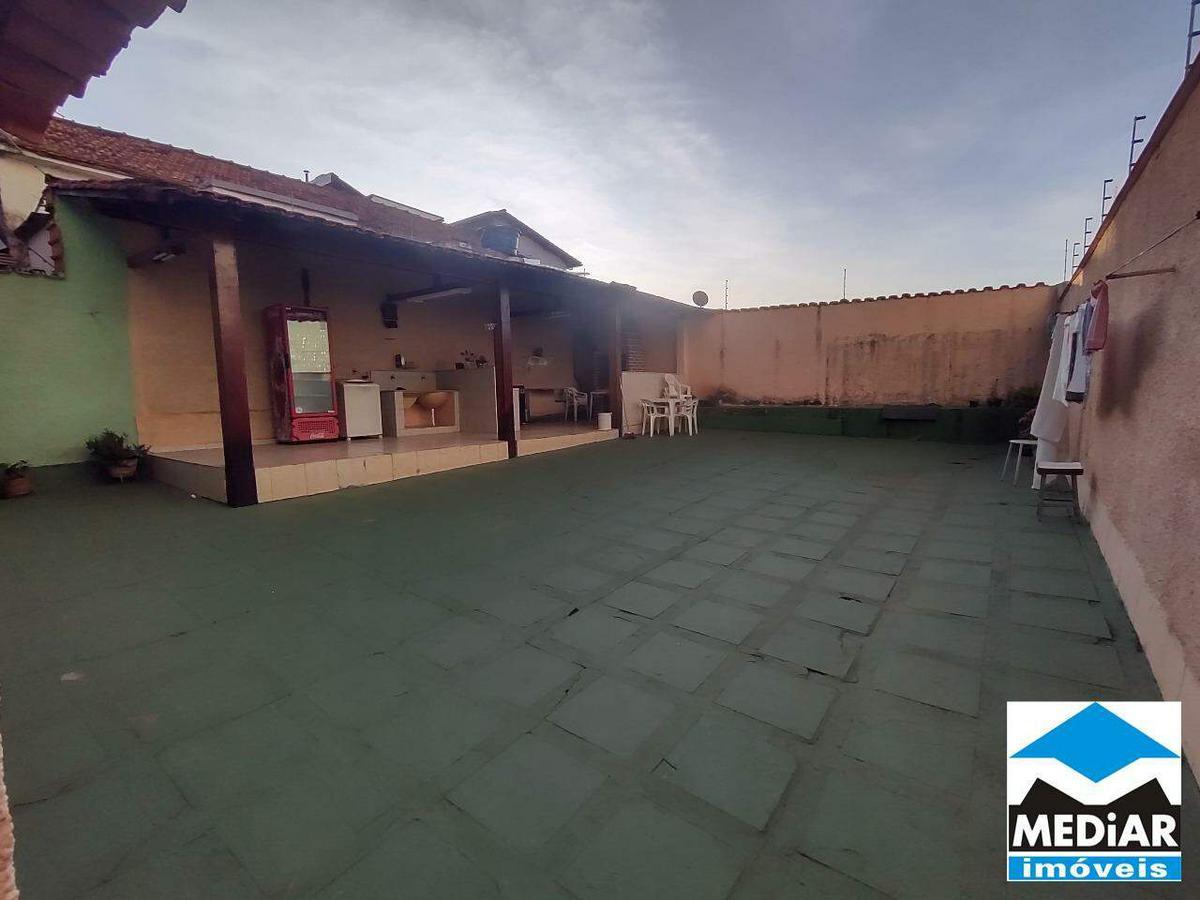 Casa, Colégio Batista, 6 Quartos, 4 Vagas, 1 Suíte