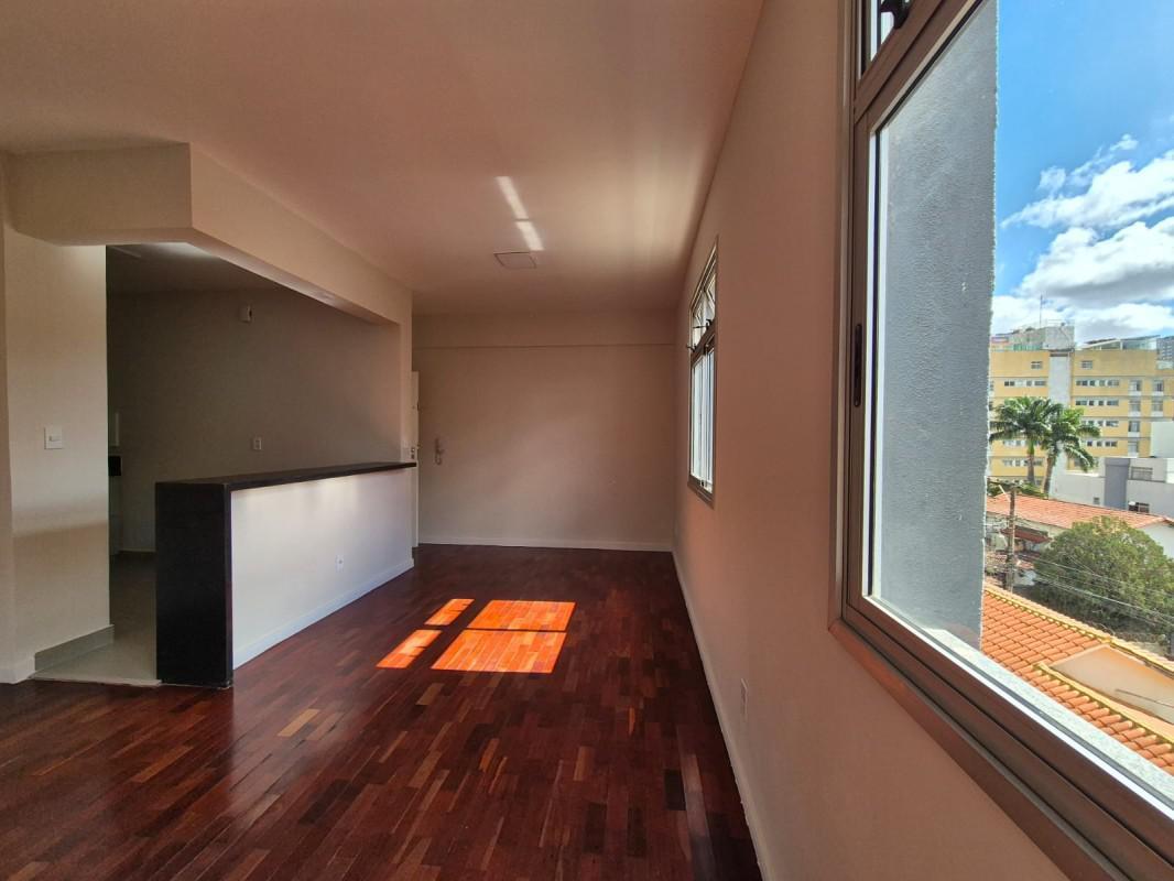 Apartamento, Coração de Jesus, 3 Quartos, 1 Vaga, 1 Suíte