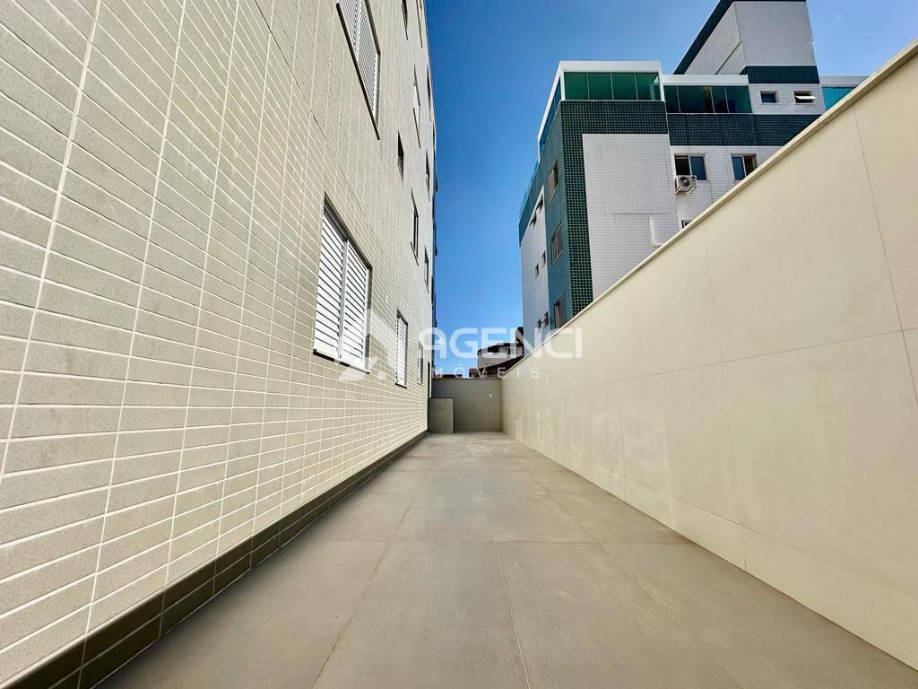 Apartamento, Serrano, 4 Quartos, 0 Vaga, 1 Suíte