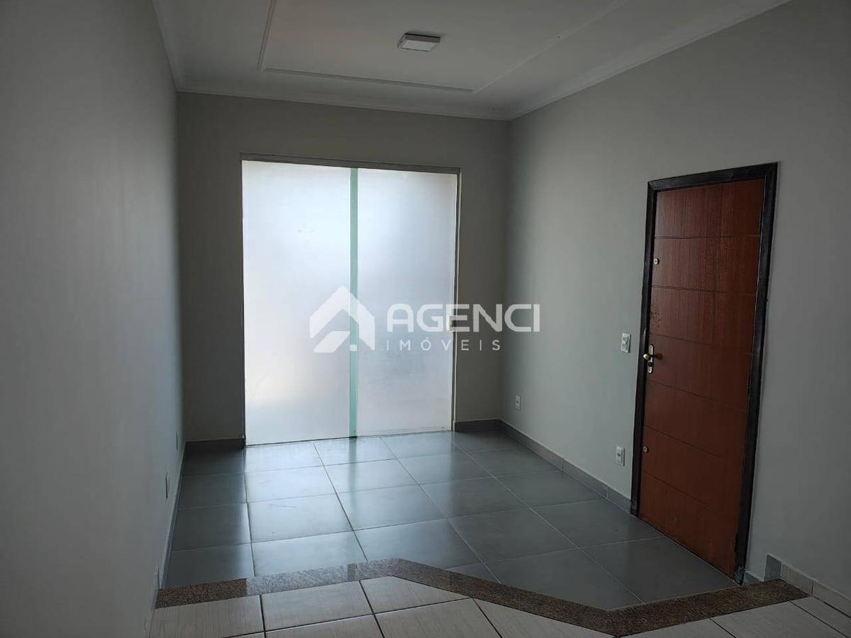 Casa, Santa Mônica, 3 Quartos, 0 Vaga, 1 Suíte