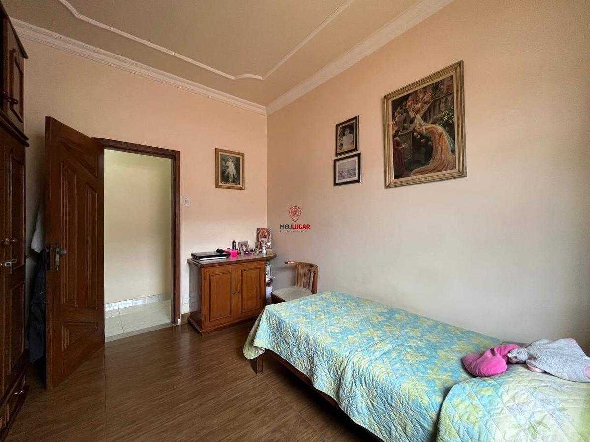 Casa, Diamante, 4 Quartos, 2 Vagas, 1 Suíte
